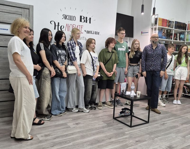 Як розпізнати фейкові новини і протидіяти маніпуляціям: освітній досвід УМСФ для учнів середньої школи